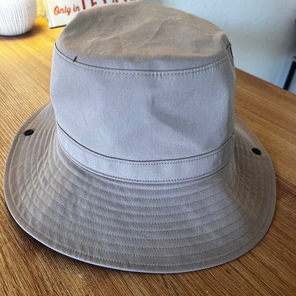 MUJI Safari Bucket Hat Beige Unisex Adjustable 56.5–59cm - Picture 1 of 4